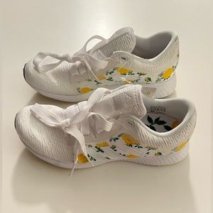 adidas gazelle silver green womens Women's adidas Superstars White Butterfly GY6852